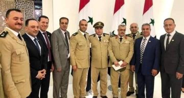 جنرالات هاربون يخططون لتمرد في سوريا من المنافي