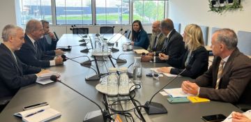 عيسى عرض مع ممثلي منظمات أممية لوصول برامج المساعدات الخارجية للفئات الأكثر ضعفا بلبنان عيسى عرض مع ممثلي منظمات أممية لوصول برامج المساعدات الخارجية للفئات الأكثر ضعفا بلبنان