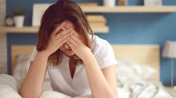 احذرها.. علامات يومية بسيطة قد تكشف عن نقص خطير في الفيتامينات!