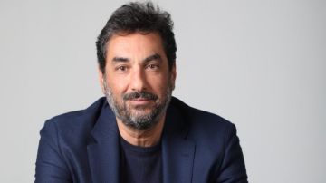 الصادق: تقدمنا بسؤال إلى الحكومة حول اتفاق ترسيم الحدود البحرية مع قبرص بعد توقيعه من دون عرضه على مجلس النواب