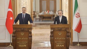 إيران وتركيا تتفقان على تفعيل التعاون الاقتصادي وعقد المجلس الأعلى للتعاون قريبا