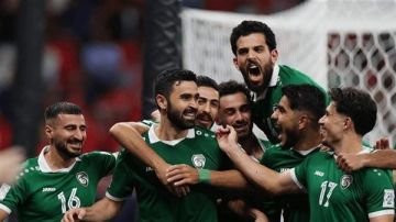 بعد فوز سوريا على تونس بكأس العرب 2025.. هذا ما فعله الشرع (فيديو) بعد فوز سوريا على تونس بكأس العرب 2025.. هذا ما فعله الشرع (فيديو)