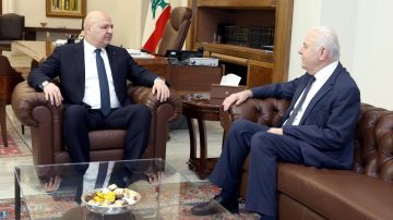 الرئيس عون بحث مع القاضي عبود في نتائج الاجتماع مع وزير العدل الرئيس عون بحث مع القاضي عبود في نتائج الاجتماع مع وزير العدل