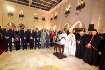 رئيس الجمهورية شارك واللبنانية الاولى في تساعية الميلاد من الجامعة الانطونية رئيس الجمهورية شارك واللبنانية الاولى في تساعية الميلاد من الجامعة الانطونية