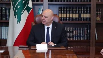 الجمهورية نقلا عن الرئيس عون: التفاوض يمنح لبنان فرصة 50 بالمئة مقابل صفر في المواجهة الجامدة الجمهورية نقلا عن الرئيس عون: التفاوض يمنح لبنان فرصة 50 بالمئة مقابل صفر في المواجهة الجامدة