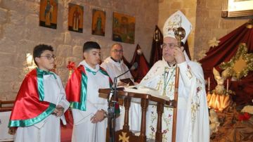 قداس ليلة الميلاد المجيد في كاتدرائية سيدة البحار المارونية في صور قداس ليلة الميلاد المجيد في كاتدرائية سيدة البحار المارونية في صور