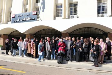 اعتصام لروابط أساتذة التعليم الرسمي في باحة سرايا صيدا: لإنصاف شامل لكل فئات المعلمين اعتصام لروابط أساتذة التعليم الرسمي في باحة سرايا صيدا: لإنصاف شامل لكل فئات المعلمين