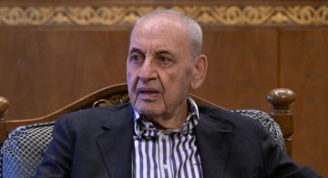 مصادر الجديد نقلا عن بري: أنا وافقت على تسمية كرم والمهم ما يمكن أن يسفر عن المفاوضات مصادر الجديد نقلا عن بري: أنا وافقت على تسمية كرم والمهم ما يمكن أن يسفر عن المفاوضات