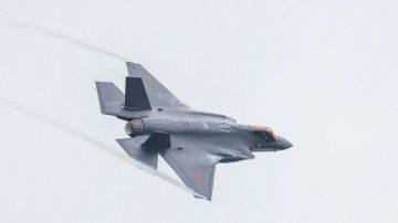 طائرة مسيرة مجهولة في أجواء هولندا... ومقاتلتا إف 35 بالمرصاد طائرة مسيرة مجهولة في أجواء هولندا... ومقاتلتا إف 35 بالمرصاد