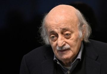 جنبلاط: ما قاله البابا عن الحوار والتعالي عن الجراح أفضل رسالة لدعاة الفدرالية وهواة التبشير بالحروب