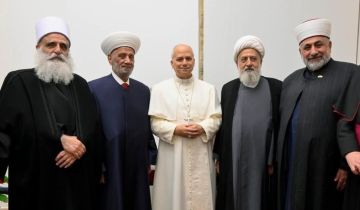 البابا يناقش الأوضاع اللبنانية مع الرؤساء الروحيين المسلمين والخطيب يرفع إليه رسالة حول رؤية الطائفة الشيعية