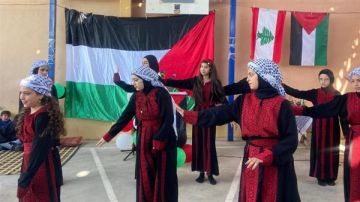 نساء جمعية الجليل يحيين يوم التضامن بفعالية فنية في مخيم الرشيدية