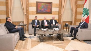 الحجار بحث مع عدد من نواب العاصمة في ملفات إنمائية وخدماتية