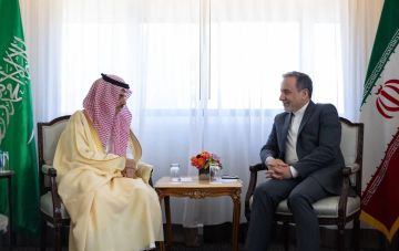 عراقجي وبن فرحان يناقشان اليمن ولبنان والاعتداءات الإسرائيلية عراقجي وبن فرحان يناقشان اليمن ولبنان والاعتداءات الإسرائيلية