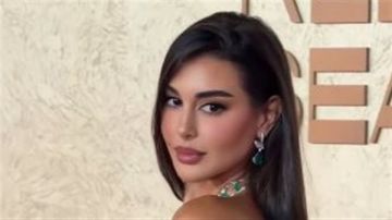 بتوقيع مصمم لبناني.. ياسمين صبري تتألق على السجادة الحمراء في السعودية (فيديو)