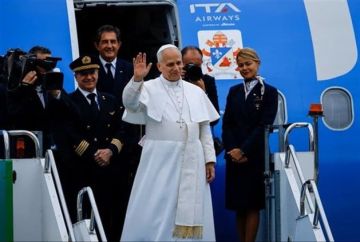 خاص - زيارة البابا بين موقع عون وعدم احتفاء القوات! خاص - زيارة البابا بين موقع عون وعدم احتفاء القوات!