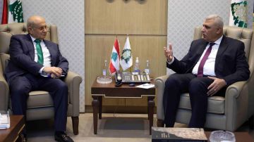 اللواء شقير عرض مع الترشيشي لتسهيل إجراءات معاملات العمال الأجانب اللواء شقير عرض مع الترشيشي لتسهيل إجراءات معاملات العمال الأجانب