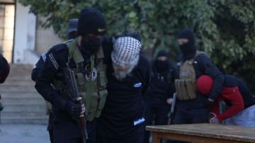 بالصور: تفكيك خلية تابعة لـداعش في ريف دمشق بالصور: تفكيك خلية تابعة لـداعش في ريف دمشق