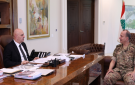 الرئيس عون اطلع من قائد الجيش على نتائج جولة البعثات الديبلوماسية في جنوب الليطاني