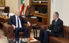 الرئيس عون التقى كرم وزوده بتوجيهاته قبيل اجتماع الميكانيزم 