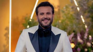 صدمة كبيرة في الوسط الفني... الموت يغيب الإعلامي صبحي عطري صدمة كبيرة في الوسط الفني... الموت يغيب الإعلامي صبحي عطري