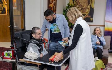 اللبنانية الأولى زارت مركز جمعية أنت أخي واطلعت على الرعاية المقدمة للأشخاص ذوي الإرادة الصلبة