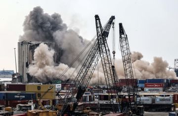 الحدث: فرنسا سلمت صور الأقمار الاصطناعية لانفجار المرفأ ووفد قضائي في بيروت الاثنين الحدث: فرنسا سلمت صور الأقمار الاصطناعية لانفجار المرفأ ووفد قضائي في بيروت الاثنين