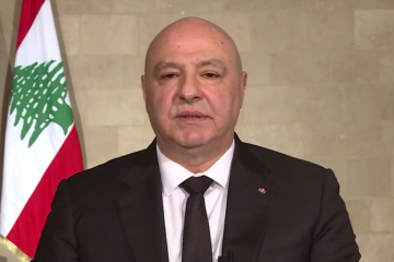 عون يسعى إلى تسليم سلس للسـلاح... والسراي: إصلاح المصارف في ملعب البرلمان عون يسعى إلى تسليم سلس للسـلاح... والسراي: إصلاح المصارف في ملعب البرلمان