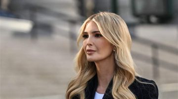 ابنة دونالد ترامب تستعرض مهاراتها بركوب الأمواج في كوستاريكا... قوامها الممشوق حديث المتابعين! (صور)