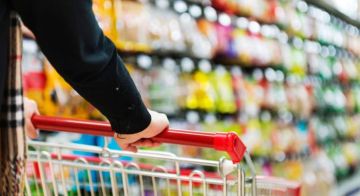 مخالفات غذائية في معامل وسوبرماركات.. وإجراءات فورية