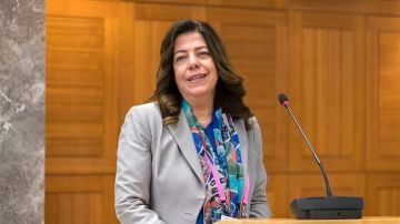 وزيرة الشباب والرياضة ألغت العاب السكيت بورد والخماسي الحديث وركوب الموج