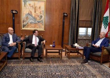 بري بحث مع شحادة المستجدات وشؤونا تشريعة طرابلسي: لا جلسة تشريعية لتأجيل الانتخابات