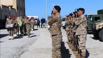 بالصور: تشييع المعاون الأول الشهيد فادي الجاسم.. بيان للجيش!