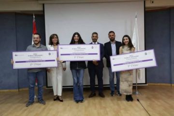 جامعة رفيق الحريري تفتح أبوابها لطلاب المدارس بورش تعليمية ملهمة