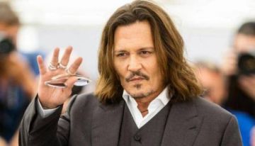 جوني ديب يبدأ تصوير فيلمه الجديد ويصدم الجمهور بملامح جديدة كليا في أحدث ظهور!