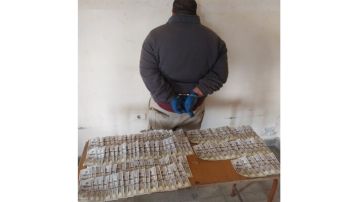 قوى الأمن: توقيف مواطن لتنفيذه عمليات ترويج عملة مزيفة في منطقة البقاع قوى الأمن: توقيف مواطن لتنفيذه عمليات ترويج عملة مزيفة في منطقة البقاع