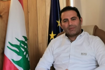 السفير غملوش: اقتراع أهالي الجنوب يشكل رسالة صمود وارادة حياة فوق الركام والدمار السفير غملوش: اقتراع أهالي الجنوب يشكل رسالة صمود وارادة حياة فوق الركام والدمار