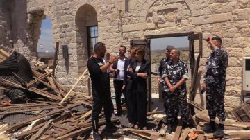 الوزيرة الزين جالت على القرى الحدودية وعاينت الأضرار