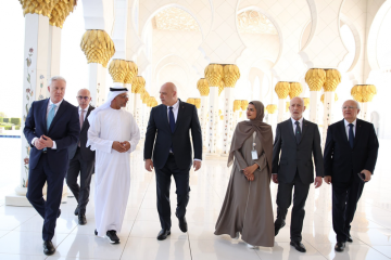 الإماراتيون في لبنان قريبا... والحوثي على خطى أماني