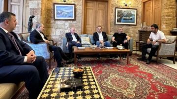 رئيس بلدية قرطبا زار باسيل شاكرا دعمه وترشيحه له لرئاسة إتحاد بلديات جبيل رئيس بلدية قرطبا زار باسيل شاكرا دعمه وترشيحه له لرئاسة إتحاد بلديات جبيل