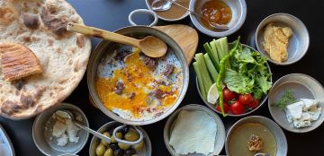 5 وجبات فطور غنية بفيتامين C تمنحك نضارة وحيوية كل صباح 5 وجبات فطور غنية بفيتامين C تمنحك نضارة وحيوية كل صباح