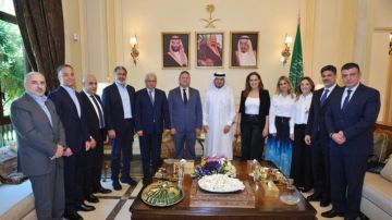 بخاري بحث مع وفد من تجمع الشركات اللبنانية في تعزيز التعاون والتحضيرات لإنجاح موسم الصيف