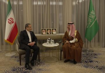 بن فرحان وعراقجي يناقشان العلاقات الثنائية والتطورات الاقليمية