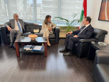 شحادة يستقبل عميد كلية العلوم في USJ ومؤتمر عن الـAI in Healthcare