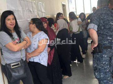 مدرسة الأخطل الصغير لا تتسع للناخبين: زحمة خانقة في قلب البوشرية