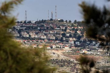 تهدف إلى فرض واقع تهجيري واستعماري.. الكابينيت يصادق على إقامة 22 مستوطنة في عمق الضفة المحتلة