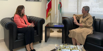 بايراقداريان بحثت مع سفيرة الاتحاد الأوروبي بالتعاون المشترك