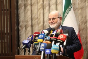 صمدي خلال لقاء تضامني في السفارة الإيرانية: أي عمل عسكري تتخذه إیران يكون متدرجا ومتناسبا مع التهديد