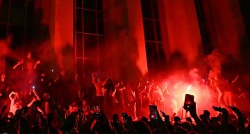 احتفالات دوري أبطال أوروبا تتحول إلى فوضى في باريس وميونيخ احتفالات دوري أبطال أوروبا تتحول إلى فوضى في باريس وميونيخ