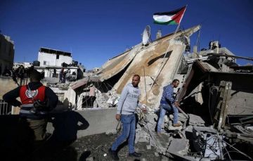 العدو الاسرائيلي أجبر عائلة مقدسية على هدم منزلها بنفسها